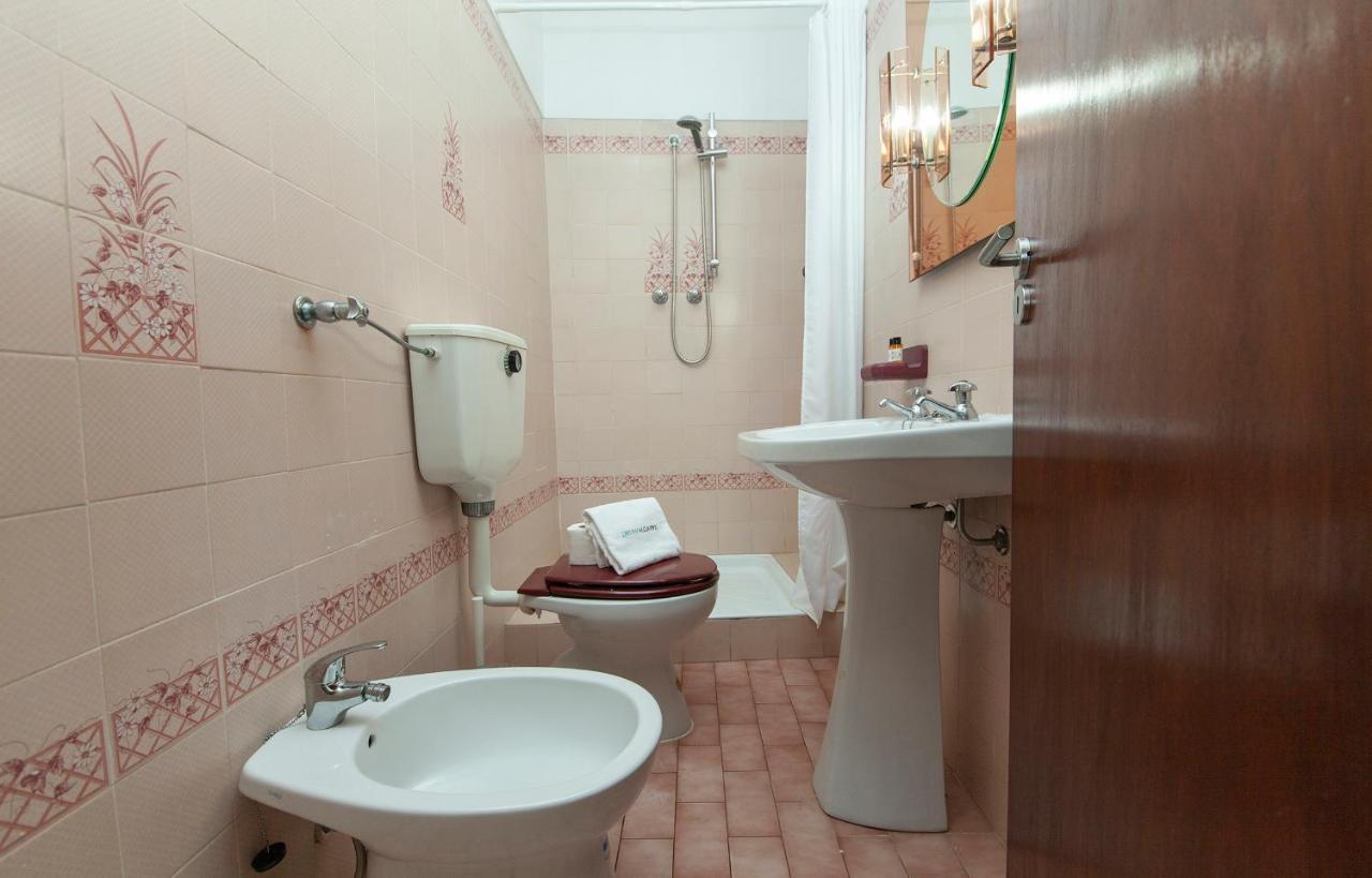 O - Sao Goncalo Central Guesthouse 拉哥斯 外观 照片