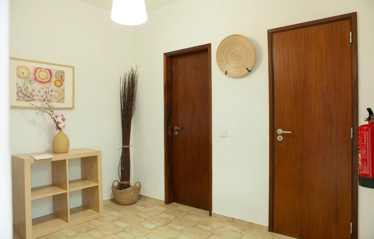 O - Sao Goncalo Central Guesthouse 拉哥斯 外观 照片